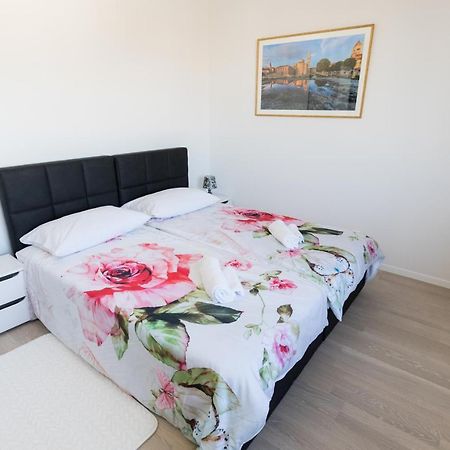Studio Apartman Moonlight Zadar Buitenkant foto