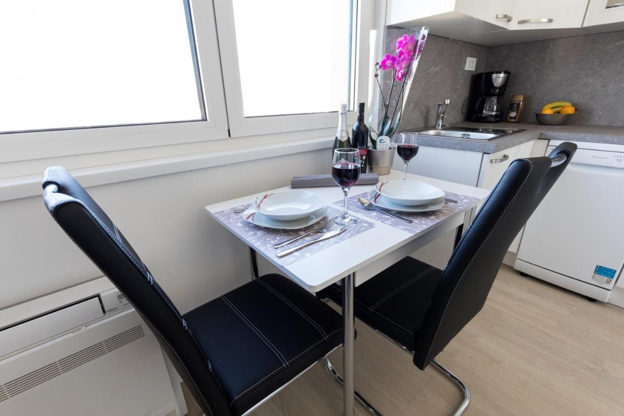 Studio Apartman Moonlight Zadar Buitenkant foto