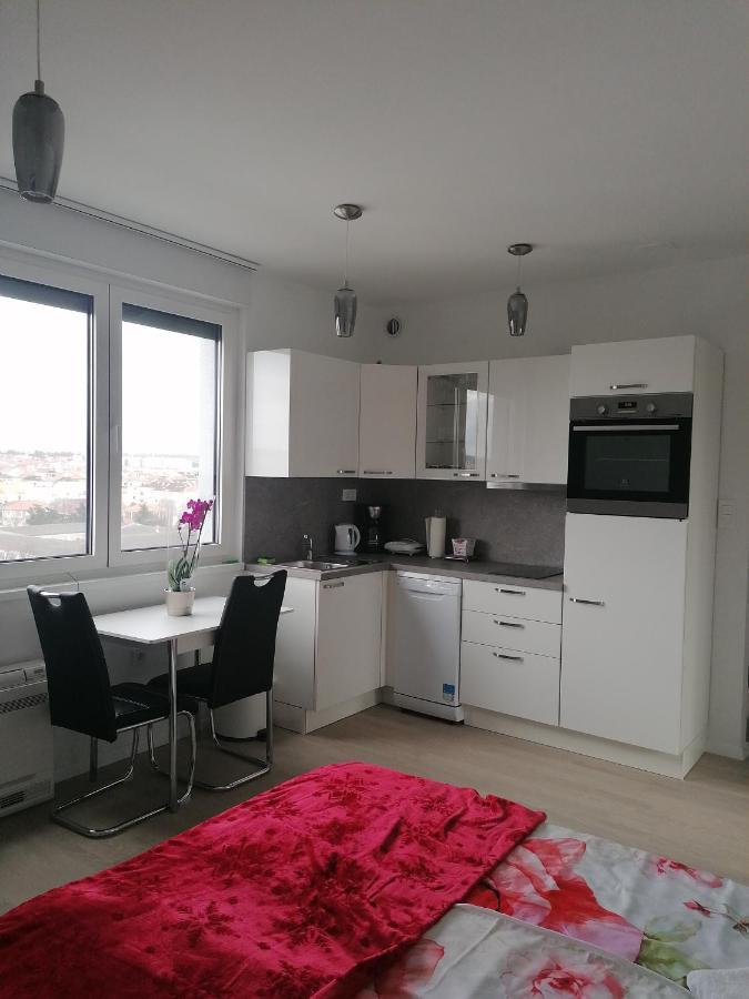 Studio Apartman Moonlight Zadar Buitenkant foto