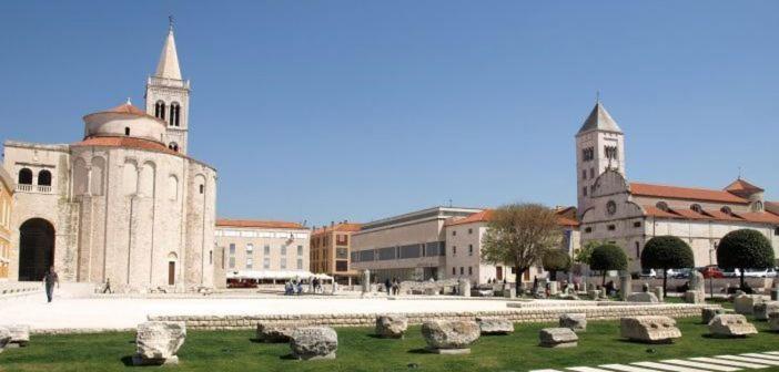 Studio Apartman Moonlight Zadar Buitenkant foto