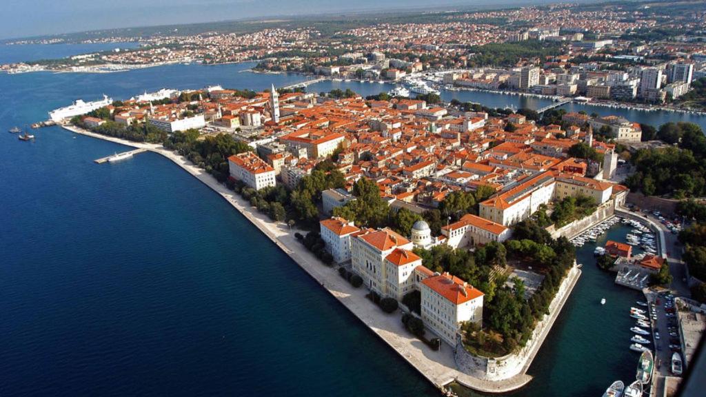 Studio Apartman Moonlight Zadar Buitenkant foto